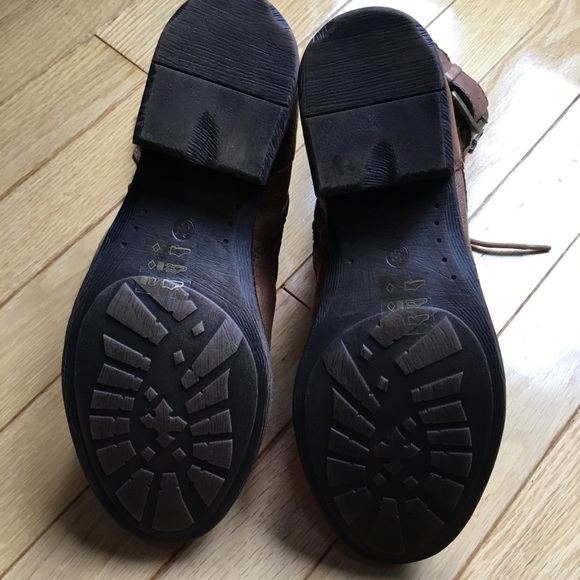 NEW Steve Madden Cognac Lace Up Booties - Picture 4 of 6